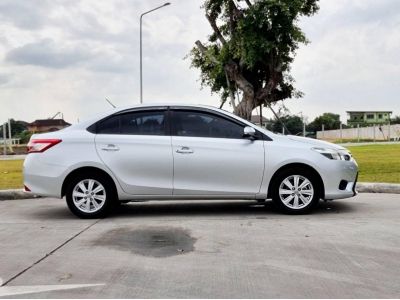 2015 TOYOTA VIOS 1.5 E AT รถสวยไม่เคยมีอุบัติเหตุ รูปที่ 6