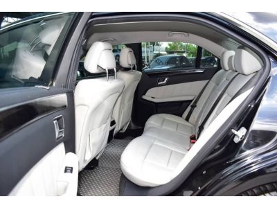 2010 Mercedes Benz E300 (W212) 3.0 Avantgarde Sport เบนซิน รถบ้านแท้สุดหรู ขายถูกคุ้มๆ รูปที่ 6