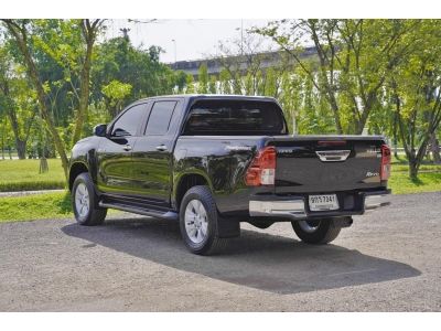 2017 TOYOTA HILUX REVO DOUBLECAB 2.4 E PRERUNNER เกียร์Auto สวยกริ๊ปมือเดียวป้ายแดง รูปที่ 6