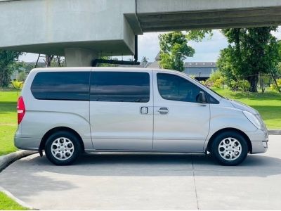 2017 HYUNDAI H-1 2.5 TOURING รูปที่ 6