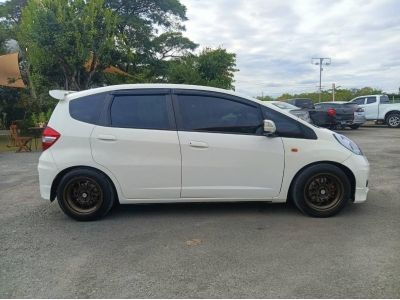 HONDA JAZZ 1.5 SV AUTO เกียร์ออโต้ ปี 54/2011 รูปที่ 6