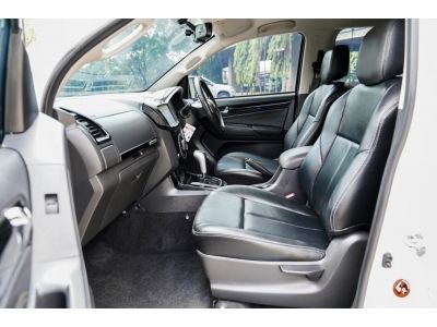 รถบ้านมือเดียวป้ายแดง 2016 ISUZU MU-X 3.0 DVD เกียร์Auto รูปที่ 6