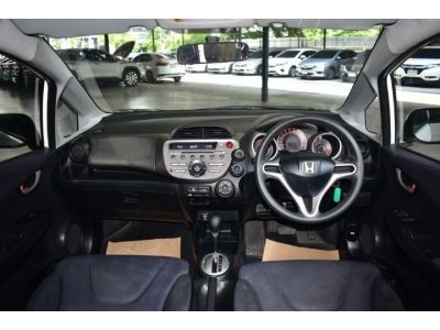 Honda jazz 1.5 V A/T ปี2009 รูปที่ 6