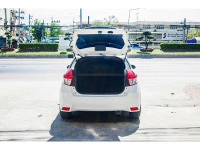 Toyota Yaris 1.2G เบนซิน รูปที่ 6