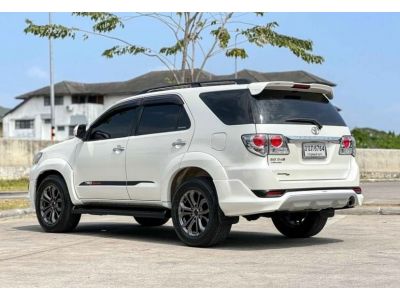 2013 TOYOTA FORTUNER 3.0 V TRD 4WD รูปที่ 6