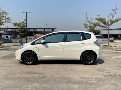 Honda Jazz1.3 Hybrid ปี 13 เจ้าของเดียว สภาพสวยสีเดิม ไม่มีชน กุญแจสำรองครบ รูปที่ 6