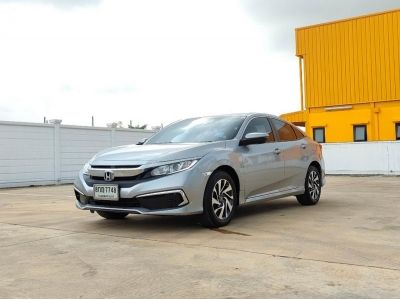 HONDA CIVIC 1.8 E (FC) CC. ปี 2019 สี เงิน เกียร์ Auto รูปที่ 6