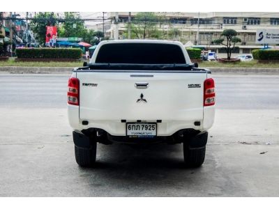 Toyota Hilux  Revo 2.4 J 4 ประตูยกสูง ดีเซล ปี 2015 รูปที่ 6