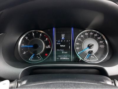 TOYOTA FORTUNER 2.8 V 4WD CC. ปี 2017 สี เงิน เกียร์ Auto รูปที่ 6