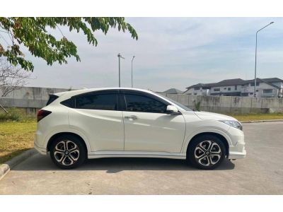 2016 HONDA HRV, 1.8 EL Sunroof ตัวท็อปสุด รถบ้านสวยๆน่าใช้ รูปที่ 6