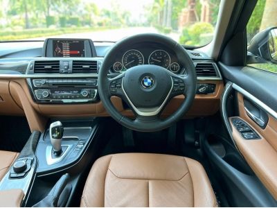 2017 BMW 320d Luxury LCI รูปที่ 6