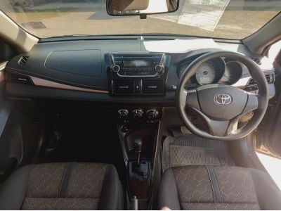2017 Toyota VIOS 1.5 E รถเก๋ง 4 ประตู ฟรีดาวน์ รูปที่ 6