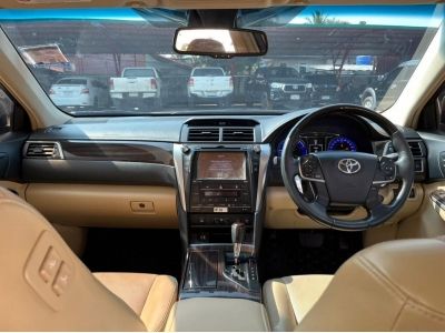 2015 Toyota CAMRY 2.5 Hybrid รถเก๋ง 4 ประตู ออกรถฟรี รูปที่ 6