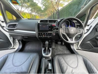 Honda Jazz 1.5 SV ปี 15 Top สุด Paddle Shift รูปที่ 6