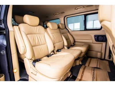 2010 HYUNDAI H-1 2.5 DELUXE รูปที่ 6