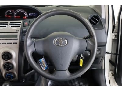 Toyota Yaris 1.5 J ปี 2012 สีขาว เกียร์อัตโนมัติ รูปที่ 6