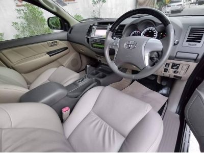 Toyota Fortuner 3.0V ปี2012 รูปที่ 6