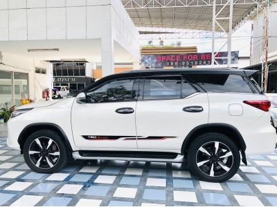 TOYOTA FORTUNER 2.8V SPORTIVO ZIGMA4 4WD เกียร์AT ปี18 รูปที่ 6