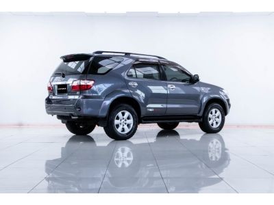 2009 TOYOTA FORTUNER 3.0 V 4WD รูปที่ 6