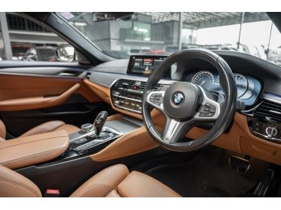 BMW 530e M-Sport Pulg in Hybrid ปี 2018 วิ่ง 40,xxx km รูปที่ 6