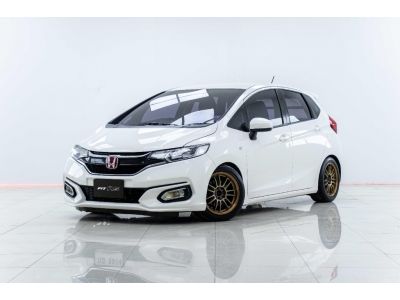 2017 HONDA JAZZ GK 1.5 S เกียร์ธรรมดา MT   ผ่อน 3,863 บาท 12 เดือนแรก รูปที่ 6