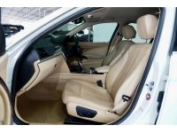 BMW SERIES3 F30 320D 2.0 LUXURY ปี2012 รถบ้านมือเดียวป้ายแดง รูปที่ 6