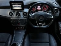 BENZ CLA250 AMG ปี2017 วิ่ง100000KM หลังคาแก้ว มือเดียวป้ายแดง รูปที่ 6