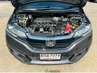 HONDA NEW JAZZ 1.5Vพลัส ปี2019 สีเทา เกียร์ออโต้ เครื่องเบนซิน รูปที่ 6