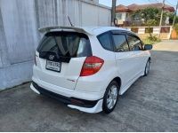 Honda Jazz 1.5V MCAuto ปี 2012 รูปที่ 6