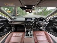 Honda Accord 2.0 eHEV TECH ปี 2022 สีขาวมุก Top Sunroof รูปที่ 6