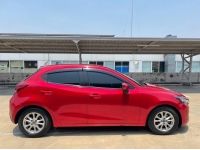 MAZDA 2 1.5XD SPORT HIGH CONNECT ดีเซล ปี 2015 รถบ้านสวยกริ๊บ ประวัติศูนย์ชัดเจน รูปที่ 6