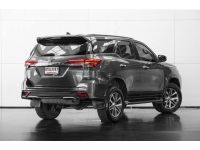 TOYOTA FORTUNER 2.4 V 2WD ปี2015 รูปที่ 6