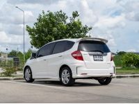 Honda Jazz GE 1.5SV Top 2011 รูปที่ 6