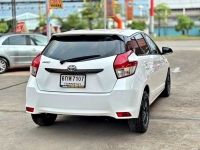 TOYOTA YARIS 1.2J ปี2016 AT สีขาว รูปที่ 6