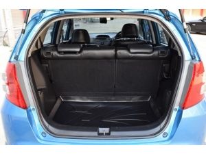 Honda Jazz 1.5  V i-VTEC Hatchback AT รูปที่ 7