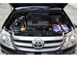 Toyota Fortuner 3.0 V SUV AT รูปที่ 7