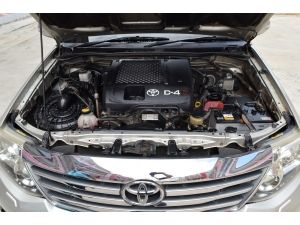 ขาย :Toyota Fortuner 3.0 (ปี 2012) V SUV AT รูปที่ 7