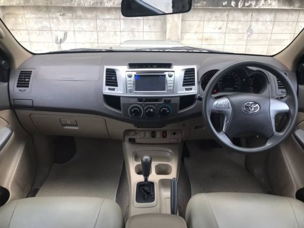 Toyota Vigo 4DR 3.0 VN Turbo AT 2012 รูปที่ 7