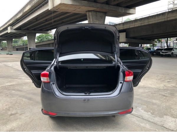 2018 Toyota Yaris Ativ 1.2 E รูปที่ 7