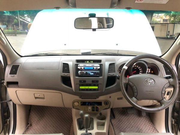 Toyota Fortuner 3.0 V 4WD AT ปี2007 รูปที่ 6