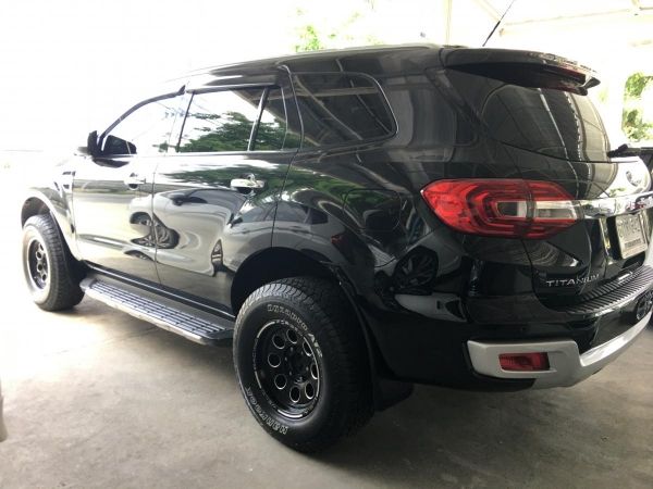 Ford Everest 2.2 ปี 2016 2WD  AT สีดำ เจ้าของเดียว ไม่ชน ไม่จม ไมล์ แท้ เช็คศูนย์ รูปที่ 2