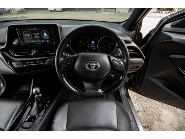 TOYOTA C-HR 1.8 MID 2018 วิ่งสี่หมื่น ฟรีดาวน์ รูปที่ 7