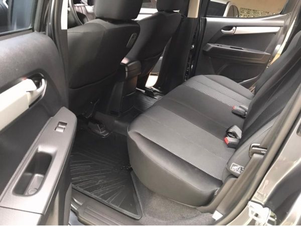 ISUZU D-MAX  Cab4  Hilander 1.9L ปี 2016 รูปที่ 7