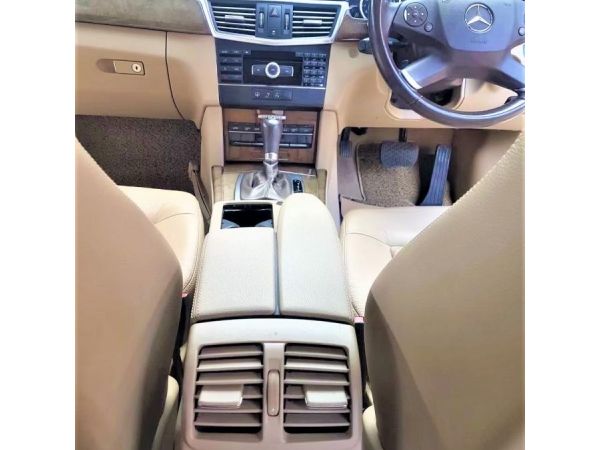 BENZ E200 CGI 1.8 W212 เกียร์AT ปี10 รูปที่ 7