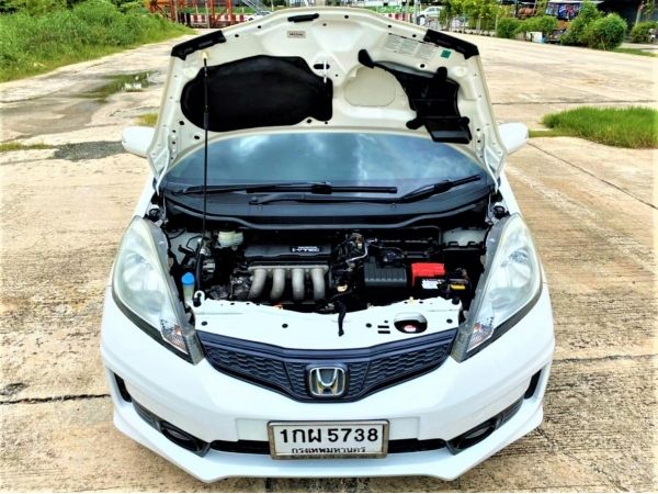 HONDA JAZZ 1.5SV เกียร์AT ปี13 รูปที่ 7