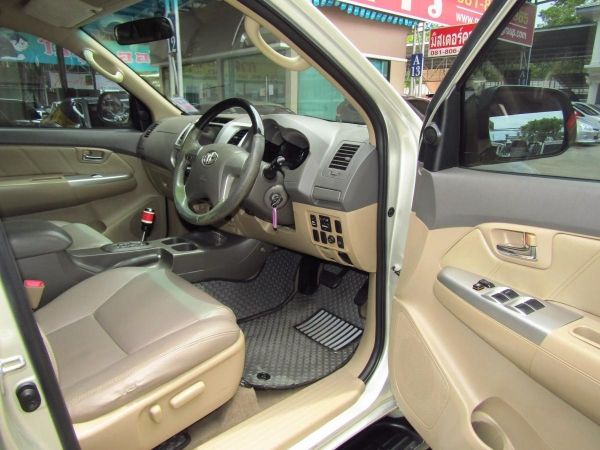 Toyota Fortuner 2.5G vn terbo 2013/Auti รูปที่ 7