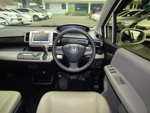 HONDA FREED 1.5E 2010/เกียร์ออโต้ ฟรีดาวน์/แถมประกันภัย รูปที่ 7