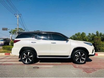 TOYOTA FORTUNER 2.8 TRD SPORTIVO BLACK TOP 4WD 2019 รูปที่ 7