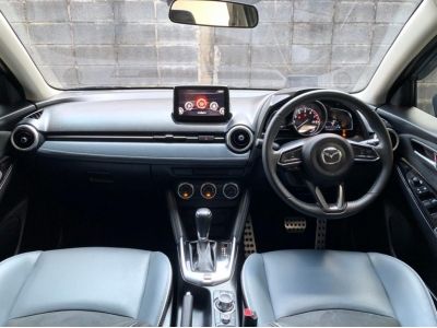 Mazda 2 1.3 S leather sedan 2021 รูปที่ 7