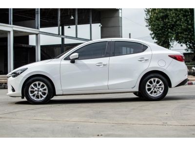 MAZDA 2 1.3 HIGH SEDAN รถบ้านมือเดียวไม่เคยติดแก๊ส ไมล์แท้ บริการส่งรถฟรีทั่วประเทศ รูปที่ 7